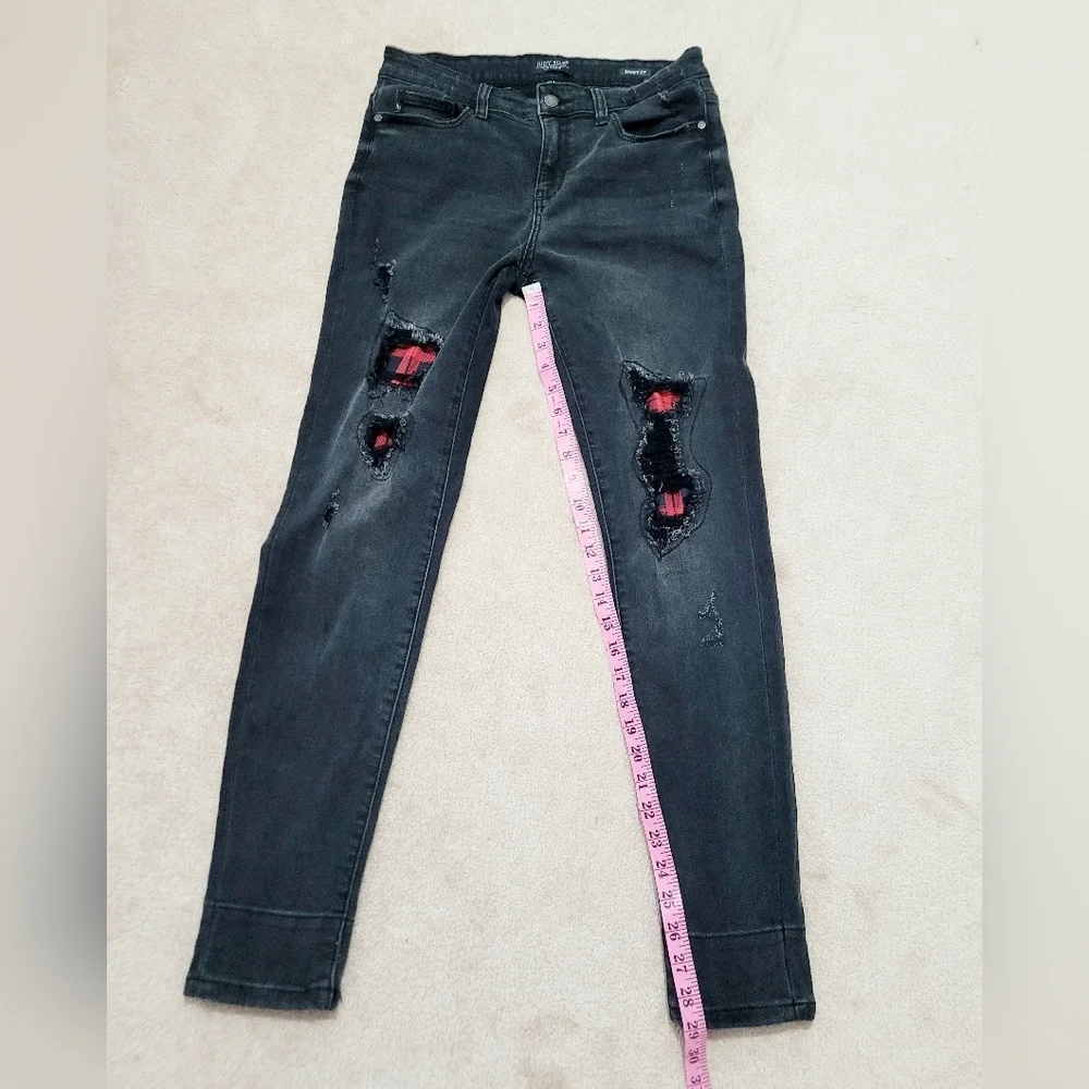 Judy Blue Skinny Fit Jeans Size 9/29 Black Distressed Red Plaid Patches Stretch - Picture 7 of 12